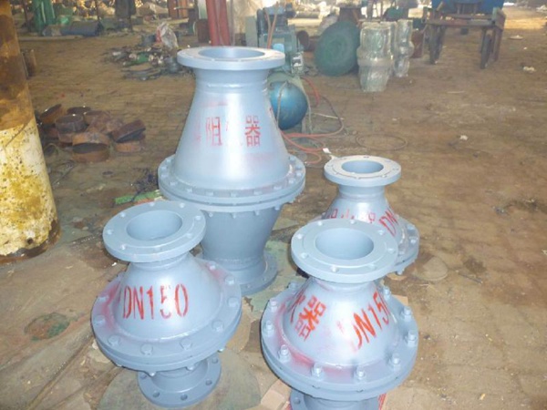 阻火器